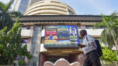 Sensex Dips for 4th Straight Day as IT Stocks Slide Amid US Growth Fears