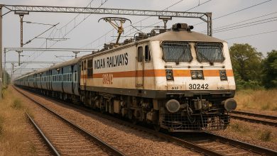 Indian Railways train potentially facing delays in Gujarat due to Western Railway maintenance block between Bilimora and Amalsad in April 2025.
