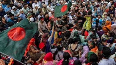 In a desperate bid to garner support after being cornered, the head of the interim government in Bangladesh, Muhammad Yunus, threatened to resign.
