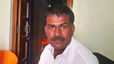 Government employee visited Pakistan 6–7 times.