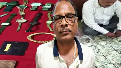 Odisha Vigilance officials on Friday seized unaccounted cash worth over Rs 2.1 crore during searches at multiple locations linked to Baikuntha Nath Sarangi.