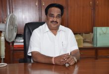 Union Jal Shakti Minister CR Patil on Saturday made a striking statement at the Global Investor Conference, refusing to accept a bouquet or memento.