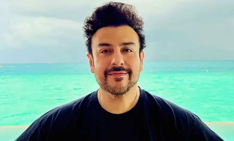 Adnan Sami Blasts Mumbai Airport’s Pranaam Service for Poor Performance