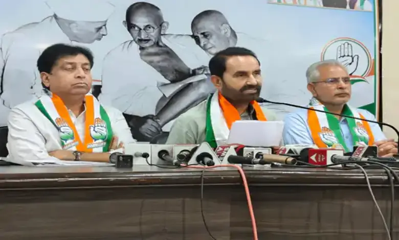 Congress alleges BJP protection for Chandola accused. Raises questions on demolition timing, EC involvement.