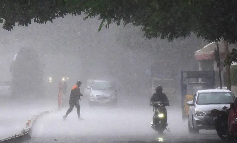 Heavy rainfall and thunderstorm in Gujarat with yellow alerts issued across Saurashtra and South Gujarat districts.