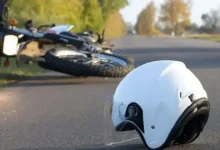 Fatal scooter accident in Jamnagar near Falla after dog crosses road; one man killed, another seriously injured.