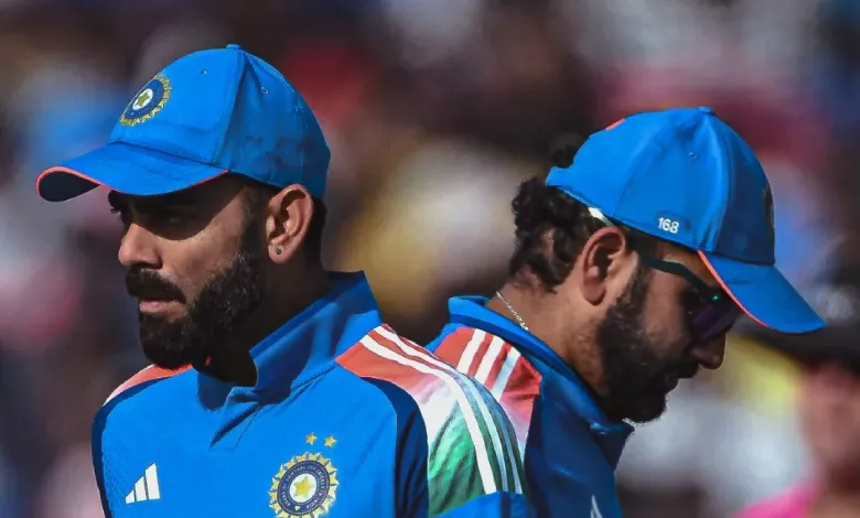 Indian cricketers Virat Kohli and Rohit Sharma in team jerseys, facing the challenge of the 2027 ODI World Cup.