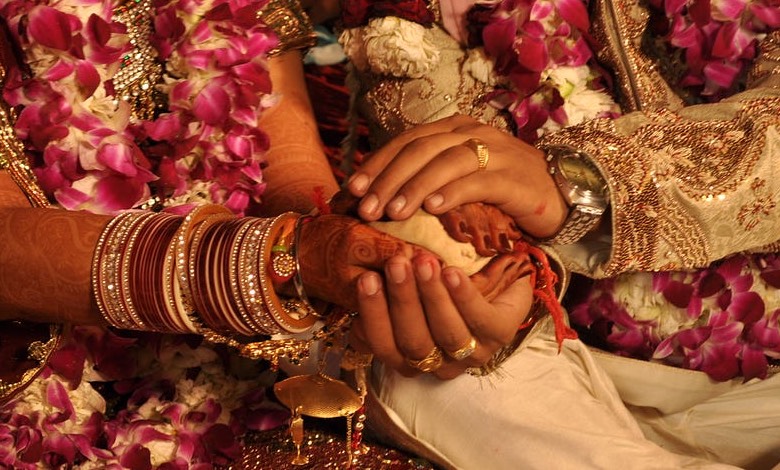 Maharashtra SOP for interfaith couples. Protection measures after violence. District cells, safe houses.