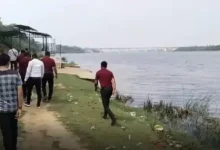 Crime scene investigation near Kalol canal where missing Vadodara man’s body was found amid ongoing murder suspicion.