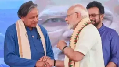 Tharoor’s Praise for Modi Sparks Debate Within Congress