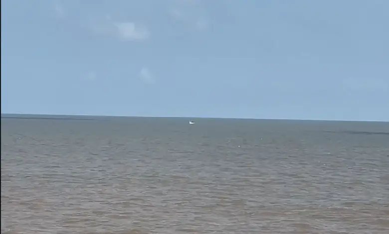 Coastguard responds to suspicious boat sighting off Jafrabad coast amid Gujarat fishing ban due to weather and security alerts.