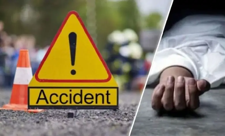 Car accident in Nandurbar, Maharashtra leaves three dead and five injured; vehicle fell into gorge during return from bhajan programme.