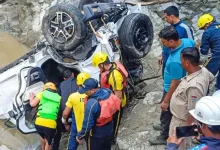 At least two people have died and seven others were injured after a 31-seater, was carrying a total of 20 people, including the driver, plunged into the Alaknanda River in Uttarakhand.