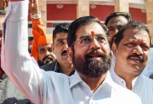 Maharashtra Deputy Chief Minister Eknath Shinde's travel from Jalgaon to Mumbai was delayed by nearly an hour on Friday.