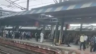 Five passengers are dead after falling onto the track from a local train going towards the Chhatrapati Shivaji Maharaj Terminus in Mumbai.