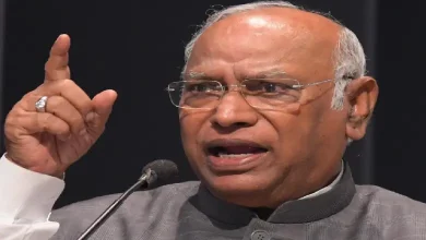 Congress chief Mallikarjun Kharge on Monday did not categorically deny the rumours but instead passed the buck to the party’s high command.