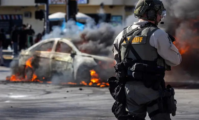 Trump deploys National Guard to crush ‘riots and looters.
