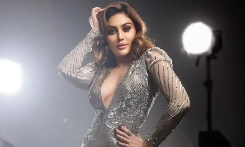 Actor and model Shefali Jariwala, best known for her breakout appearance in the iconic music video Kaanta Laga, passed away in Mumbai late Friday and her last rites were performed on Saturday with close family members and friends in attendance.