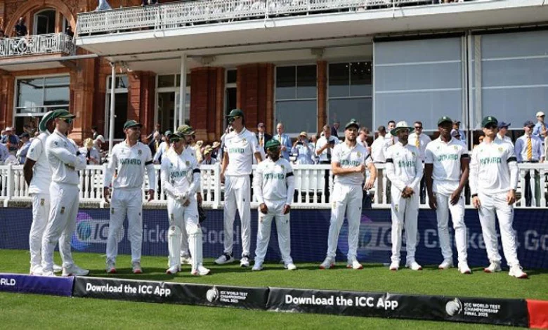 South African players donning black armbands