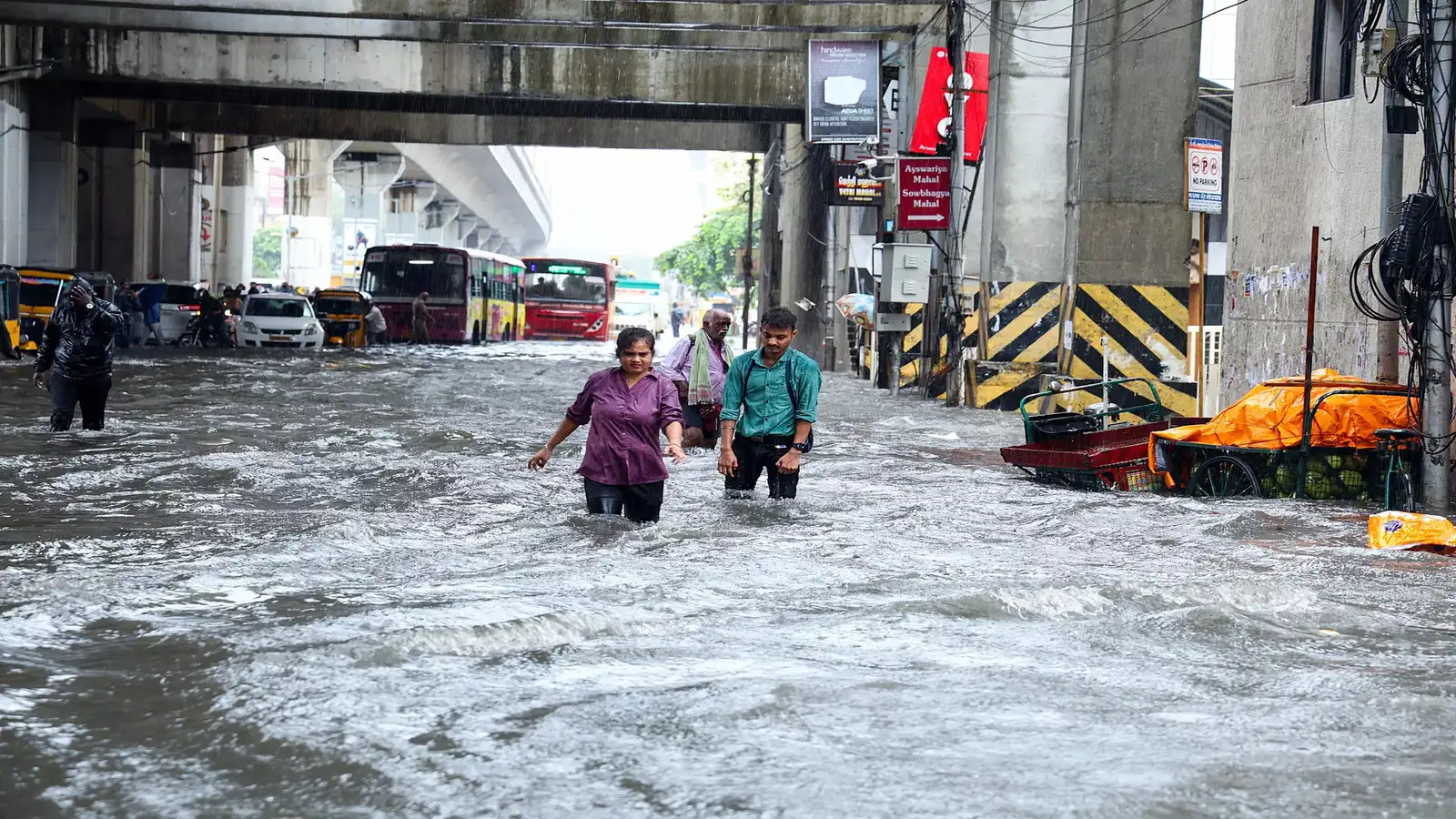 Gujarat Braces for Heavy Rainfall Over Next 6 Days, Yellow Alert Issued for Over 13 Districts