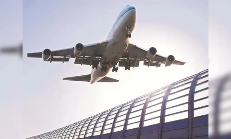 Hajj Pilgrims Safe After Saudia Airlines Wheel Scare at Lucknow Airport