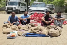 Gandhinagar police arrest metro cable theft suspects from Khekda Gang with seized copper wire and stolen items.