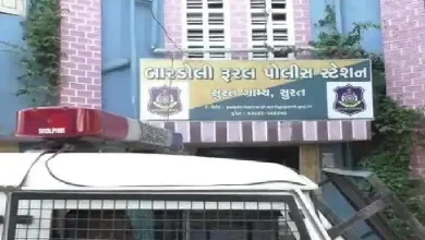 Crime scene in Bardoli where man was tied to a tree and beaten to death over mango theft suspicion by five co-workers.