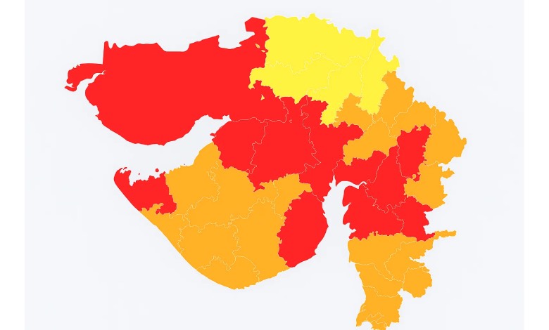 Red Alert Issued in 11 Gujarat Districts as Torrential Rain Hits Dwarka; Temple Flag Flown at Half-Mast