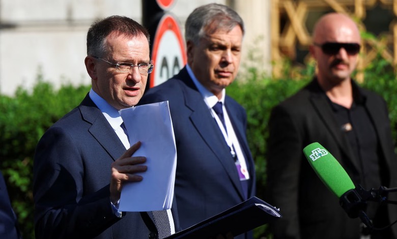 Russian and Ukrainian delegations in Istanbul peace talks