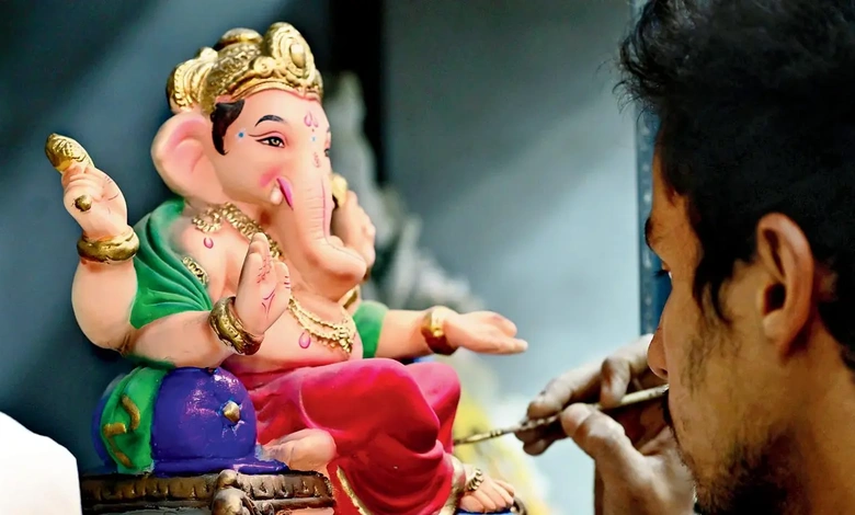BMC Leads Sustainable Ganeshotsav with Natural Dye Initiative
