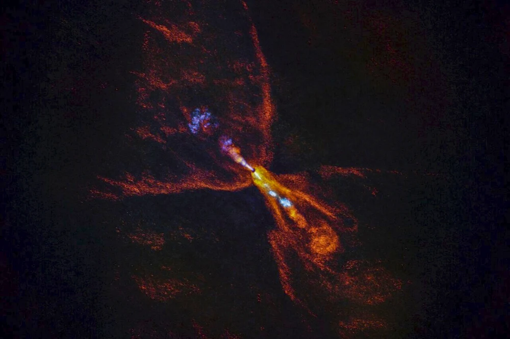 For The First Time, Astronomers Have Captured The Birth of a New Solar System
