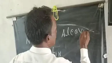 A shocking video showing teachers at a government school in Chhattisgarh’s Balrampur district struggling to spell basic words like eleven.