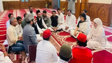 A political storm has erupted over Samajwadi Party chief Akhilesh Yadav's recent visit to a mosque near Parliament.