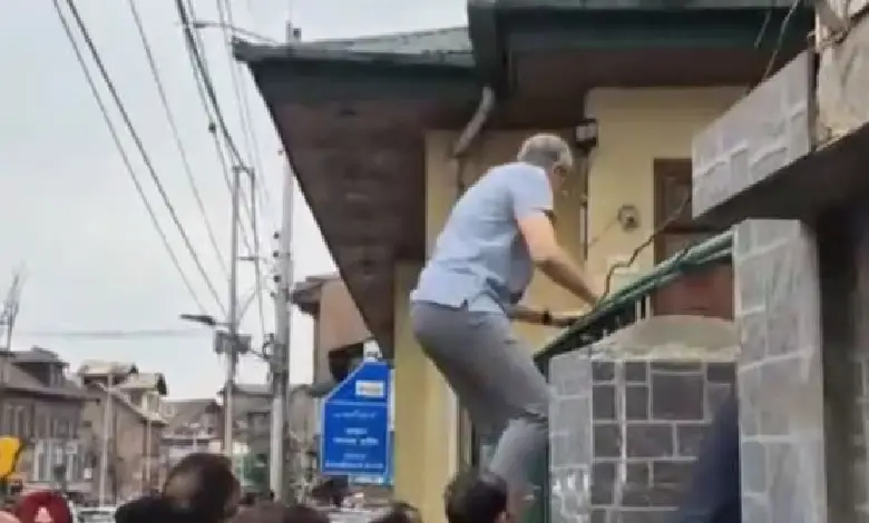 J&K Chief Minister Omar Abdullah on Monday slipped through security barricades and jumped over the boundary wall of Mazar-e-Shuhada.
