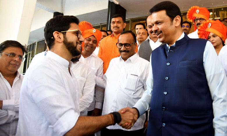 Devendra Fadnavis, Aaditya Thackeray Share Hotel Space; Camps Deny Any Meeting