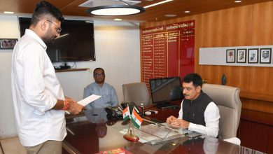 AAP’s Gopal Italia Takes Oath as MLA After Winning Visavadar By-Election