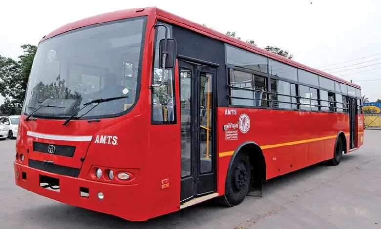 Scene near Thakkarnagar crossroad in Ahmedabad where AMTS bus fatally hit elderly woman while she was crossing the road.