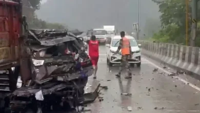 Deadly Pile-Up on Mumbai-Pune Expressway: One Killed, 18 Injured in Multi-Vehicle Crash