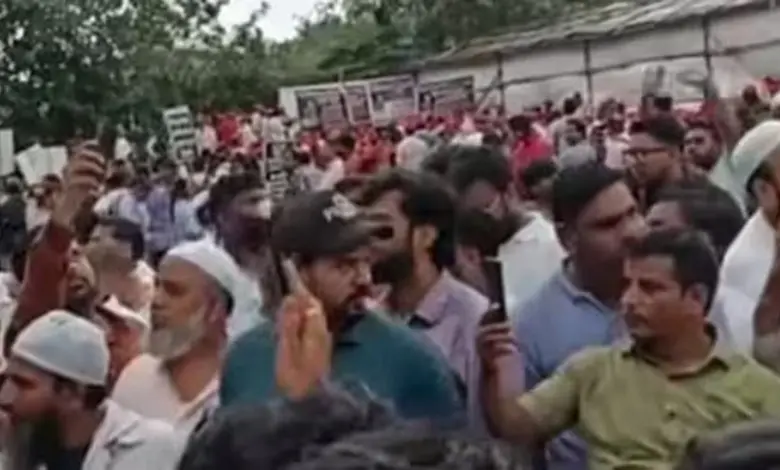 Mumbai Ride-Hailing Drivers Rally for Fair Wages and Policy Action