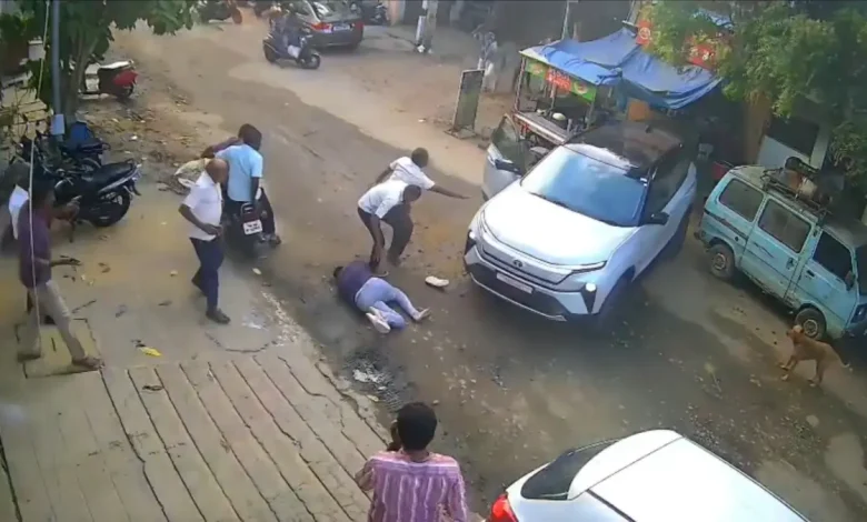 A man named Senthil in Tamil Nadu reportedly died after being run over by a Tata Harrier EV outside his shop in Avinashi, Tiruppur district.