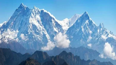 Rapid glacier melt caused by global warming has doubled the number of rivers in the Himalayan region over the past decade, according to a study published in AGU Advances.