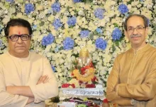 Shiv Sena (UBT) chief Uddhav Thackeray on Wednesday visited his cousin and Maharashtra Navnirman Sena (MNS) chief Raj Thackeray at his residence ‘Shivtirth’ for Ganesh puja.