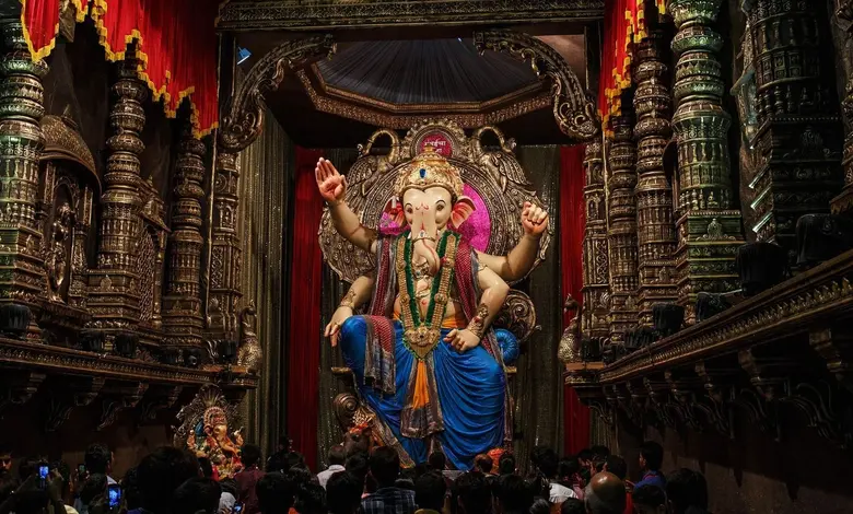 Mumbai Ganesh Mandals to Pay Reduced ₹2,000 Fee for Road-Digging During Festival