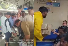 Mumbai Rain - WATCH VIDEO : BMC Teams Provides Food, Water, & Tea To Stranded Commuters At Railway Stations and Local Trains image: BMC