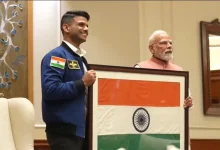 PM Modi Welcomes Home India's Second Space Traveler: Shubhanshu Gifts Indian Flag He Carried To ISS and Share Mission Memories