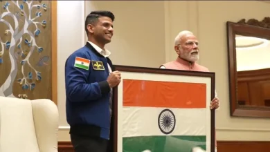 PM Modi Welcomes Home India's Second Space Traveler: Shubhanshu Gifts Indian Flag He Carried To ISS and Share Mission Memories