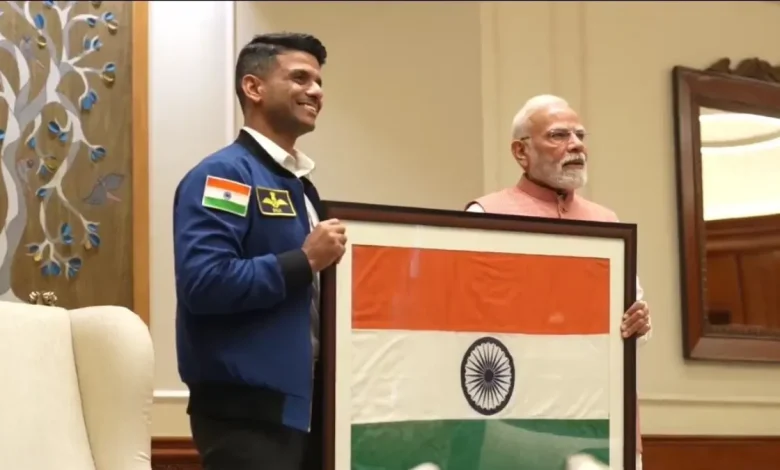 PM Modi Welcomes Home India's Second Space Traveler: Shubhanshu Gifts Indian Flag He Carried To ISS and Share Mission Memories