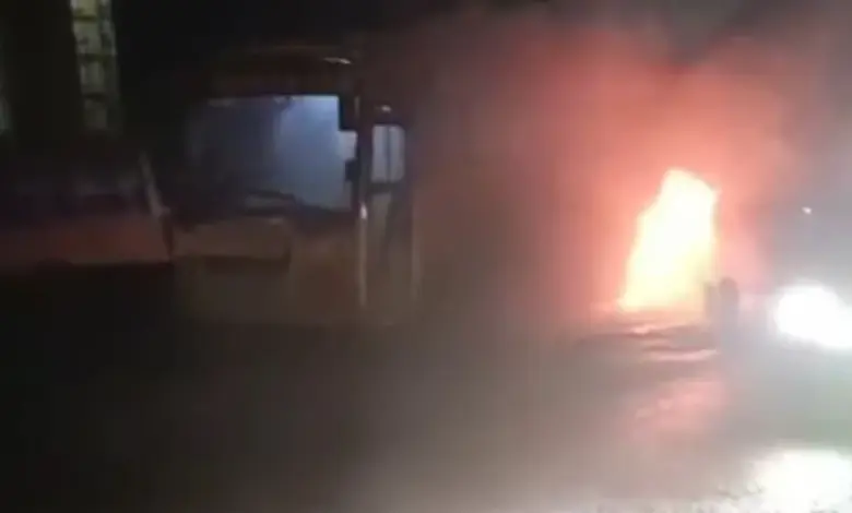 Swift Evacuation Saves Passengers as Mumbai Luxury Bus Ignites in Ratnagiri