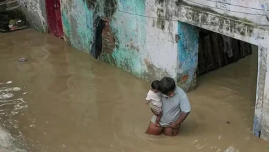 The wave of chaos and destruction across the national capital continued on Thursday as intermittent rains and the swelling Yamuna River left vast low-lying areas submerged.