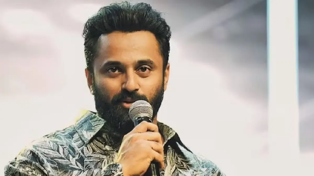 Actor Unni Mukundan has been summoned by court in the case of assaulting former manager Vipin.